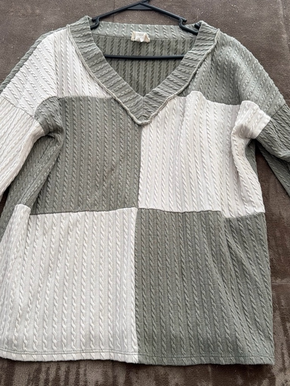 BiBi V-Neck Patchwork Cable Knit Sweater - Sage Green & Cream